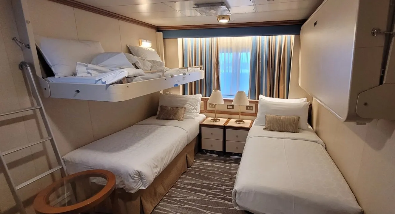 Emerald Princess-3