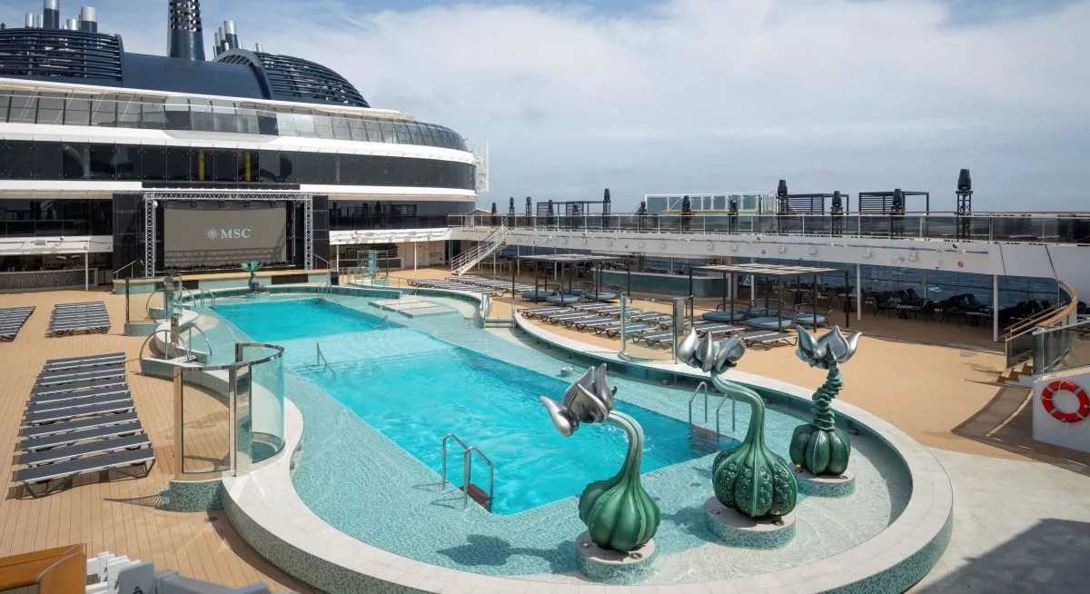 MSC World America-10
