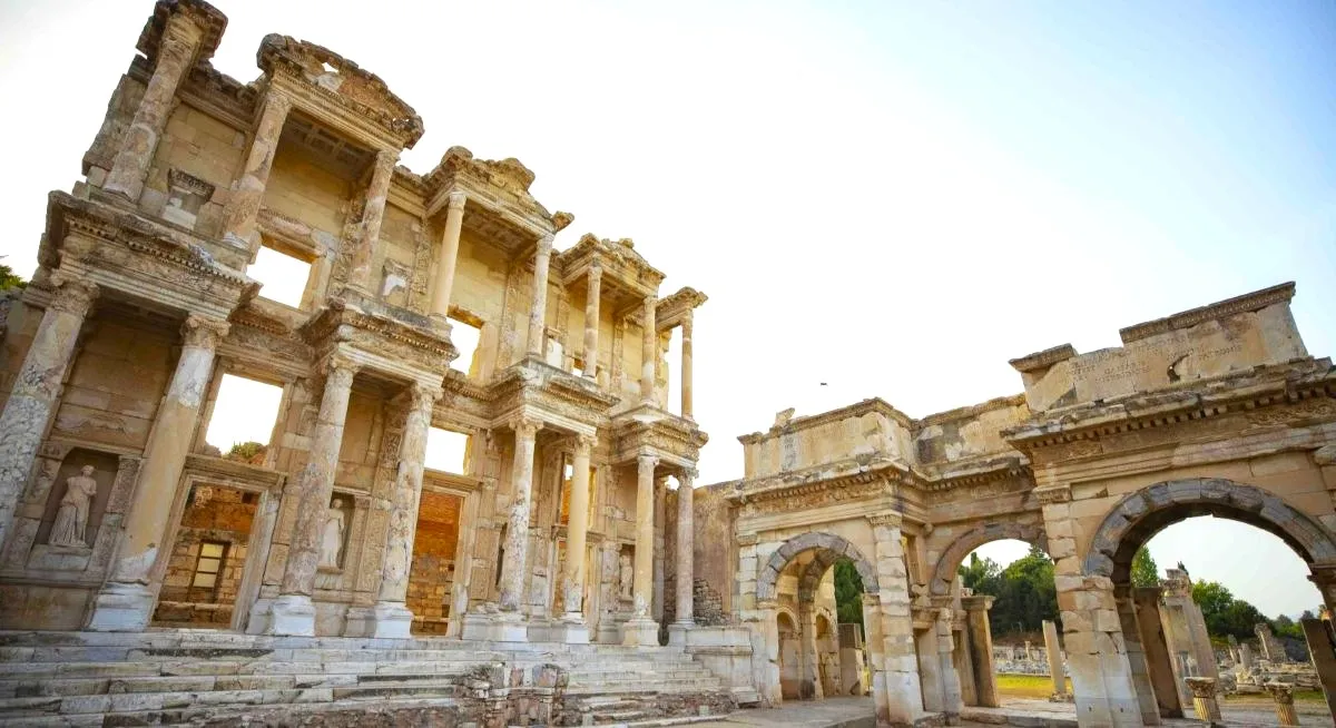 Celestyal Discovery ile Kuşadası Çıkışlı Akdeniz (Sadece Gemi) -11