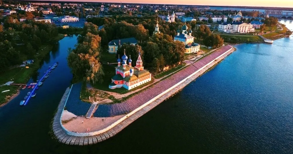 Aleksandra ile Volga Nehrinde Beyaz Geceler (Uçaklı Paket)-3