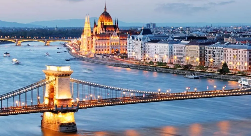 River Sapphire ile Tuna Nehri (Uçaklı Paket)-4