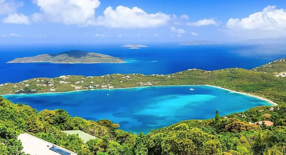 Icon of the Seas ile Doğu Karayipler II (Uçaklı Paket)-6