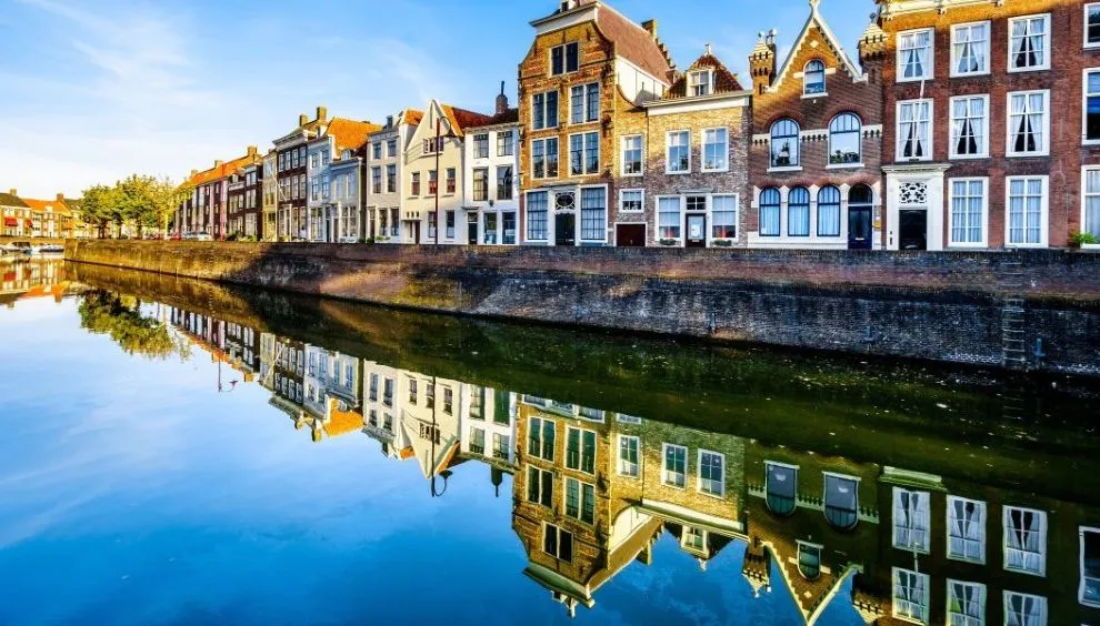 Amadeus Brilliant ile Ren Nehrinde Lale Zamanı (Uçaklı Paket)-3