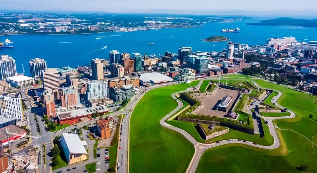 Celebrity Silhouette ile Kanada (Uçaklı Paket)-8