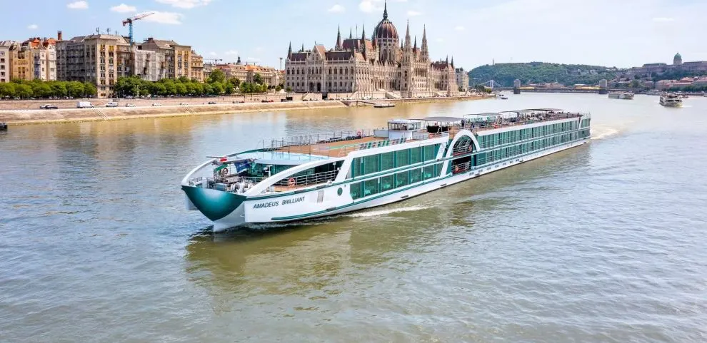 Amadeus Brilliant ile Mosel & Ren Nehri (Uçaklı Paket)-1