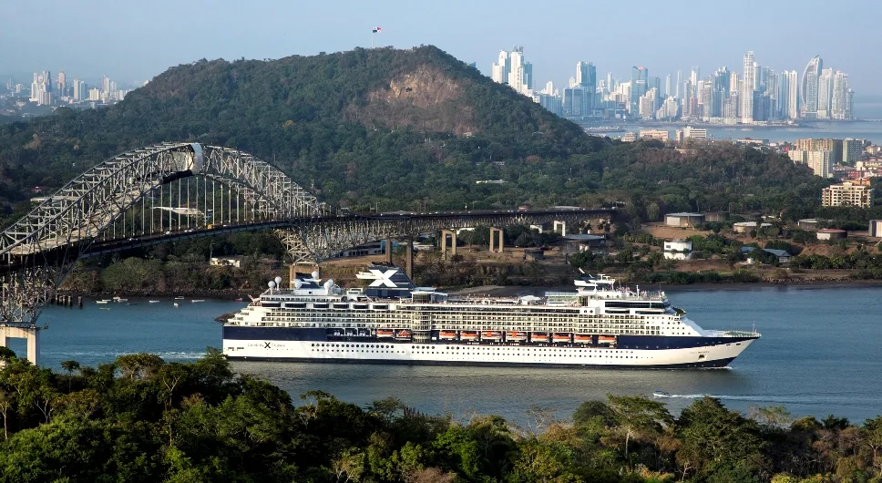 Celebrity Infinity ile Batı Akdeniz & Kanarya Adaları (Uçaklı Paket)-1